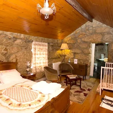Willa 3 Bedrooms With Private Pool And Wifi At Parada Paredes (Porto)
